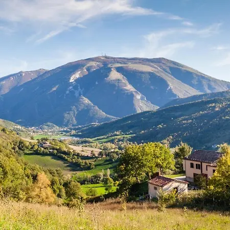 Sleeps 2 Pool Wifi T762444 Appartamento Piobbico