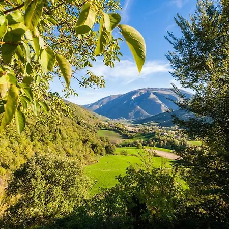 Sleeps 2 Pool Wifi T762444 Appartamento Piobbico